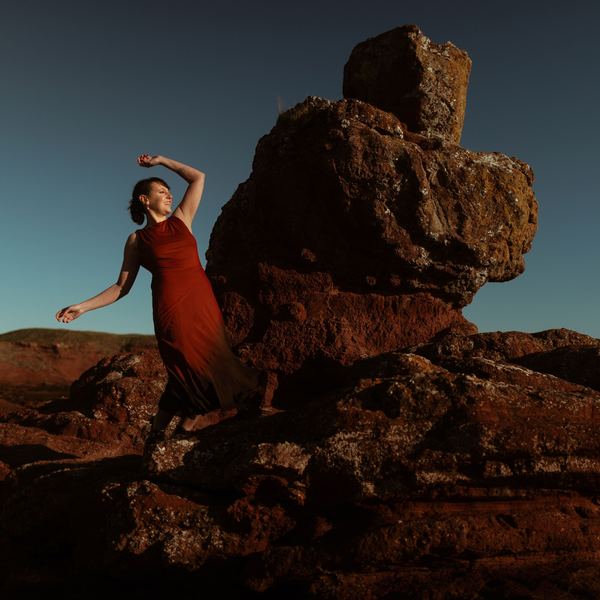 Emma Miller - Late September | Amazing Radio